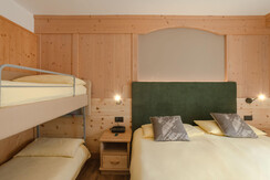 camera quadrupla con letto a castello