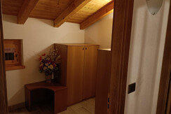 ebb3f542-2777-4b7b-924d-75c67d303d32