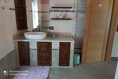 Koupelna s vanou/sprchou