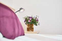 balcone-vacanza-armadio-vacanza,smart-tv-kitchenet