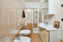 doccia-aria-condizionata-wifi-veloce-vacanza,kitch