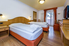 camera-tripla-classic-3