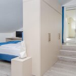  foto van Deluxe Roof NOT REFUNDABLE