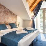  foto van Classic Roof NOT REFUNDABLE