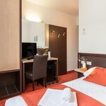  foto van French NOT REFUNDABLE