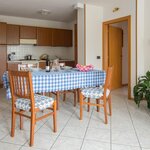  Foto von Hotelappartement, Dusche oder Bad, WC, Terrasse