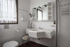 BAgno stanza Elegance Iris (2)