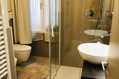 5bc580e4-1ef9-4c05-9e00-83f531ce4fed