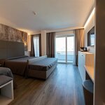  Photo of Family room