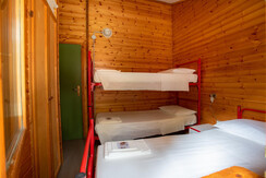 Camera singola+letto a castello