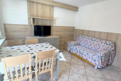 A51E1BDD-347E-4E01-A98C-3801FF54F15E