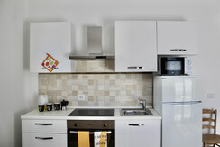 L'angolo cottura con tutto il necessario