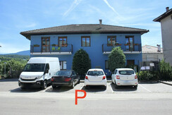 Posto auto privato all'ingresso della struttura