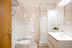 Via Nazionale, Molveno_Casa Dorigoni