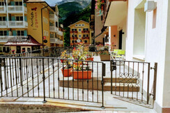 ingresso piano terra