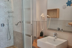 WhatsApp Image 2022-10-28 at 12.44.33 (1)