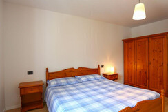 app.Bianco-camera-matrimoniale-2