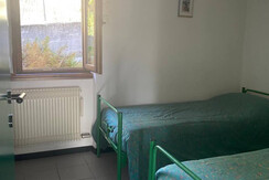 5bb71c5c-15a8-4174-a304-d376274afe83