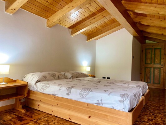 Alpenglow - Camera Soppalcata