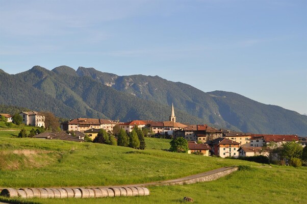Sfruz - Panorama con i monit Anauni | © Biasi Francesco