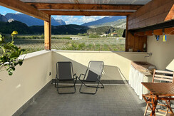 C1DF1EF2-DF68-42C2-8A0D-16796730F3D3