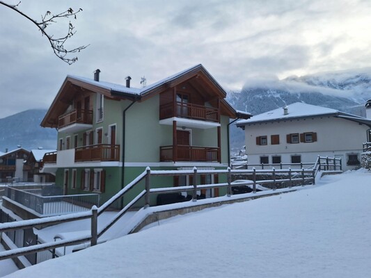 esterno ovest e casa 