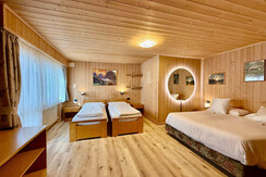 WhatsApp Image 2024-12-20 at 19.28.17