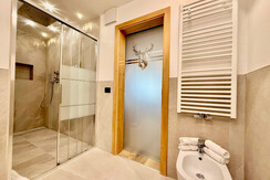 WhatsApp Image 2024-12-20 at 19.28.22