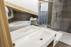 biosuite cirmolo  302 hotel chalet pineta canazei 