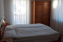 de4bb297-534a-4fb5-9ca0-3eb5209c99b1