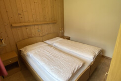 9109E3E1-FAF6-4B6D-BEEE-FF441D536027