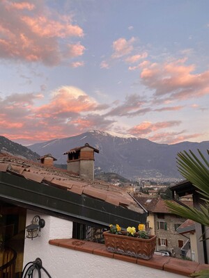 C4525F0A-7021-4D2E-82A3-98861F025259