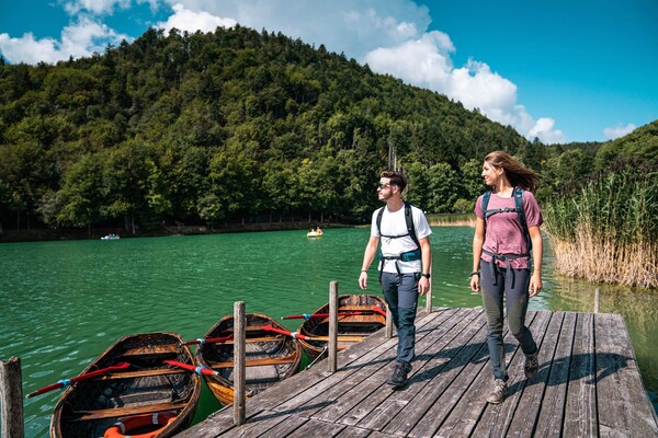 Sum_Lavarone_Lago di Lavarone_barca_©CamillaPizzin