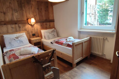 DalBenRaffaella-LaTanaDellOrso_Rifugio_Campitello_