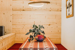 apto_pordoi_dettaglio_tavolo__good