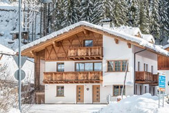 c6f7fbf1-7882-4beb-b71a-a11f1a9f1c6d_3000x