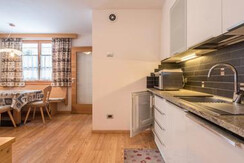 221460a9-88fe-4dc3-95c7-d490fcf304a6_3000x