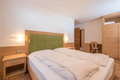 e81dcc45-5538-4166-9fd5-402747c451d5_3000x