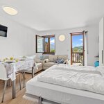 Foto Apartment for 4 people with balcony valley view