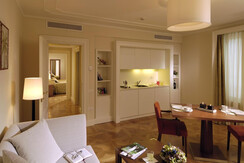 Du Lac et Du Parc Grand Resort -Prestige Suite 01