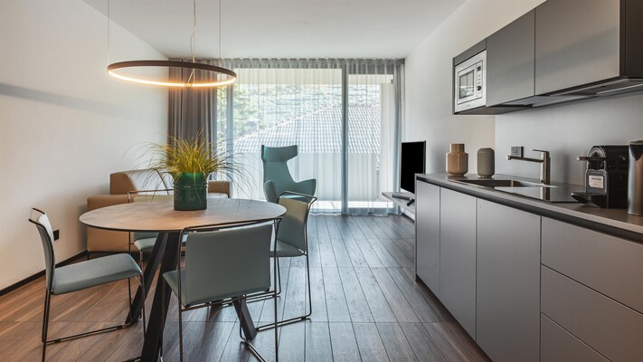 appartamenti-lusso-lago-di-garda-appartamenti-ligh