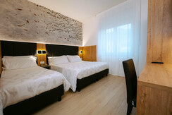 Tripla standard (10)