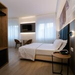  Foto von triple superior