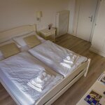  Фото Одноместный номер, ванна, туалет