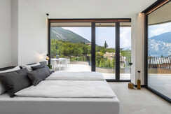 DP230623023_LOW_Dolce_1