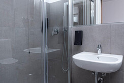 Hi Hotel - single room standard with balcony (6)