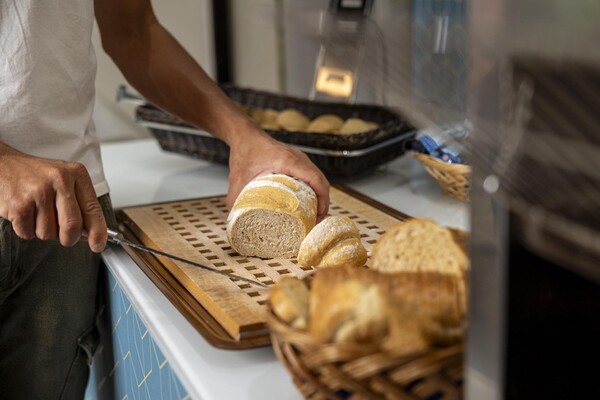 HOLIDAY_colazione_pane