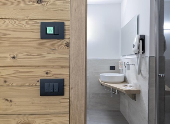 vimar-hotel-aurai-dispositivi-fuori-bagno