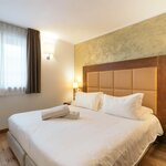  Фото Многоместный номер, душ, туалет, современные удобства