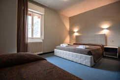 camera-tripla-standard-trenntino